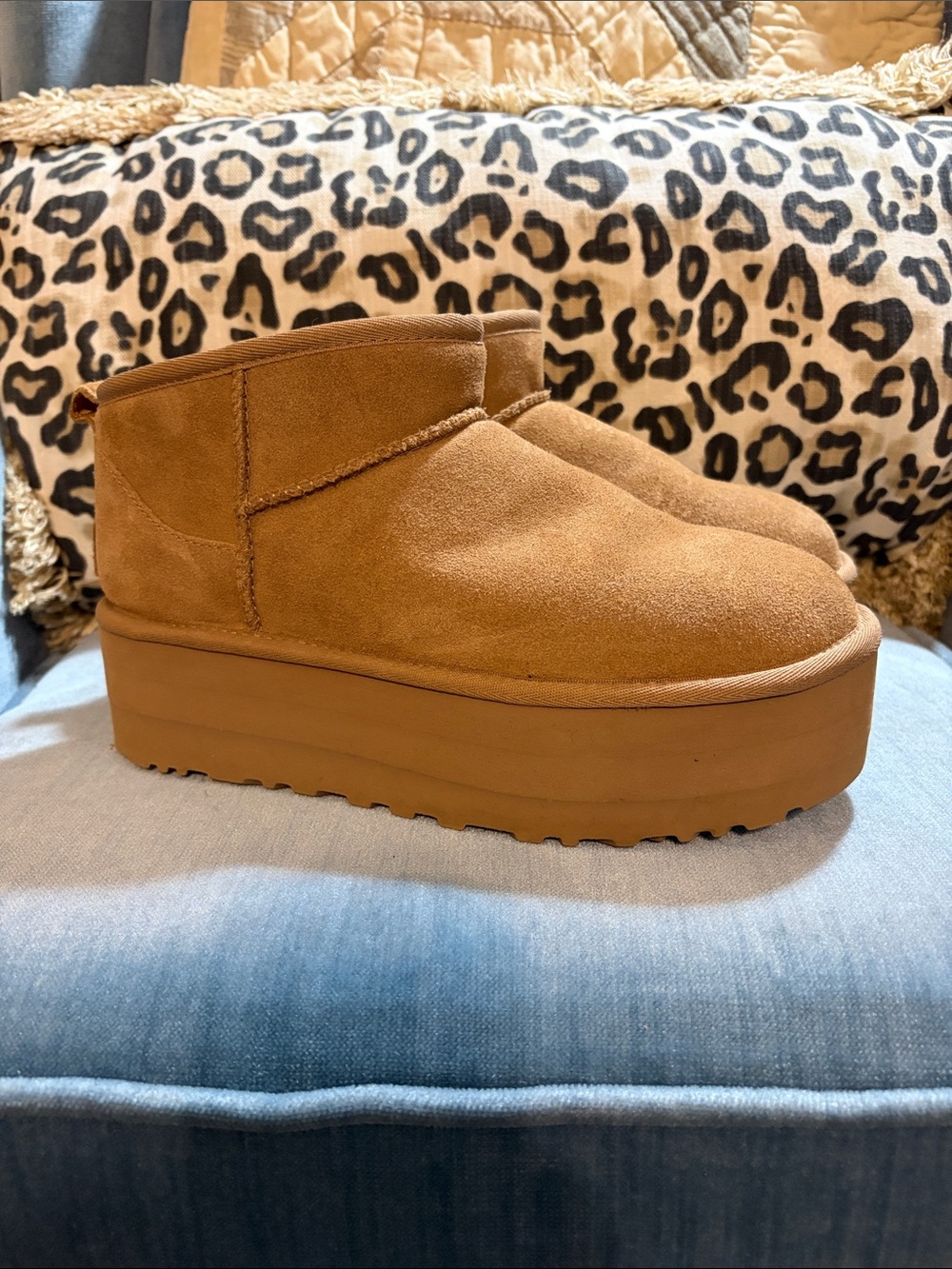 UGG Platform Suede Ankle Boot - Chestnut